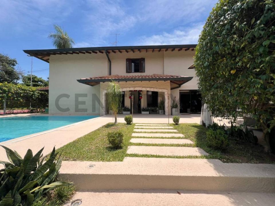 Gral Diaz casi Santiago Otto Schaerer 129, San Bernardino, Cordillera 00001, Paraguay