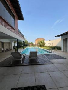 Capitán Rivas Esq. Villamontes , Fernando De La Mora, Central 00001, Paraguay