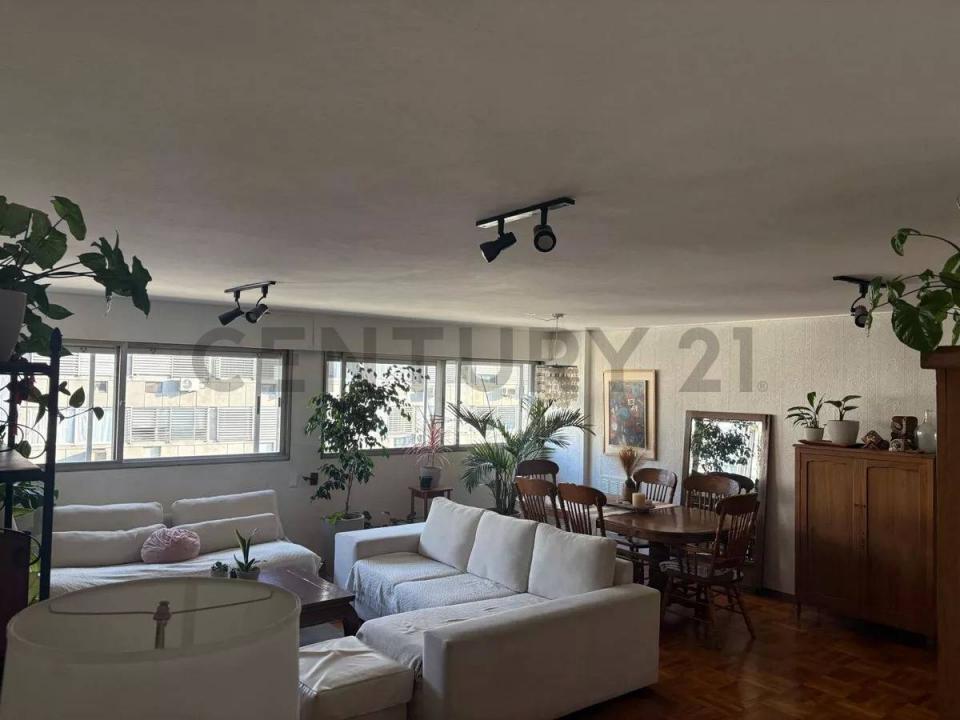 18 De Julio , Centre, Montevideo 12000, Uruguay