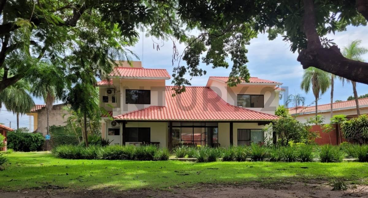 Calle 10 de Noviembre esq Av. Claracuta 6156, Norte, Santa Cruz 591, Bolivia