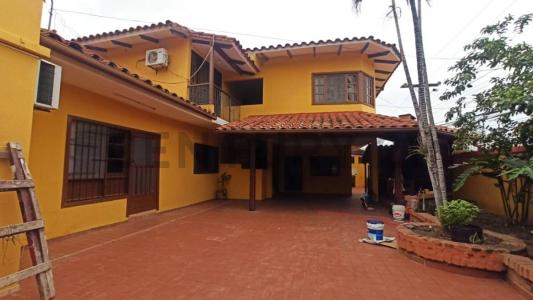 Av. Paragua Calle Tarechi esq Chuubi , Este, Santa Cruz 00001, Bolivia