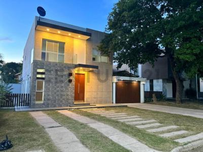 AV. BANZER 9NO. ANILLO CONDOMINIO CASA DE CAMPO , Norte, Santa Cruz 00001, Bolivia