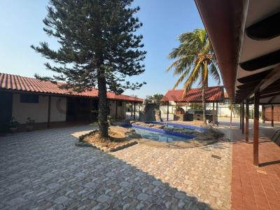 Barrio Salud Zona Sur , Santos Dumont Calle 5 , Sur, Santa Cruz 00001, Bolivia