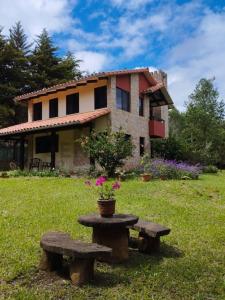 SAMAIPATA URBANIZACION COLINAS DEL SUR SN, Este, Santa Cruz 00001, Bolivia