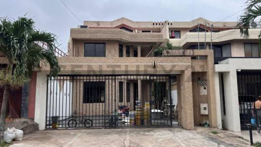 Calle Gobernador Seone , Sur, Santa Cruz 00001, Bolivia