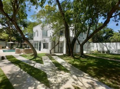 Avda. Wenceslao Lopez y calle sin nombre 0, San Bernardino, Cordillera 00001, Paraguay