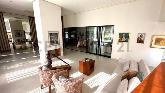 Avda. Surubi,i , Mariano Roque Alonso, Central 00001, Paraguai