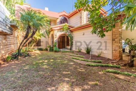 Gonzalo Moran c/ Facundo Machain 1194, Los Laureles, Asunción 1245, Paraguay