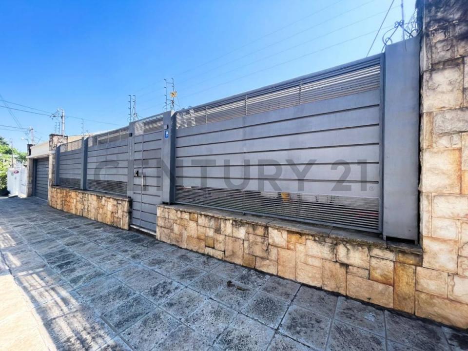 Padre Casanello casi Picuiba 0000, San Vicente, Asunción 0000, パラグアイ