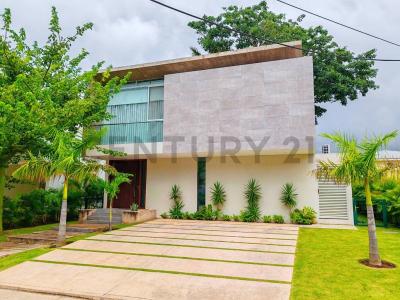 Condominio Santa Cruz la Vieja, urubo , Urubo, Santa Cruz 00001, Bolivia