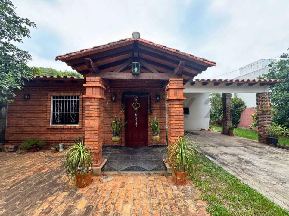 Yvyturuzu , Luque, Central 00001, Paraguay