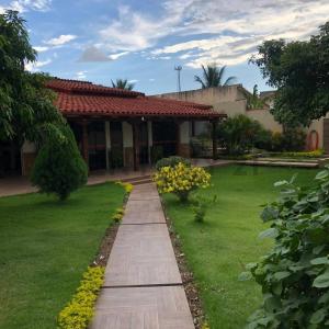 Calle San Pedro  esquina colosenses , Norte, Santa Cruz 00001, Bolivia