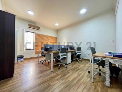 CALLE NICOLAS ORTIZ , Equipetrol, Santa Cruz 00001, Bolivia