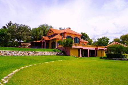 Urbanización Campos de Amiraya , Oeste, Cochabamba, Bolivia