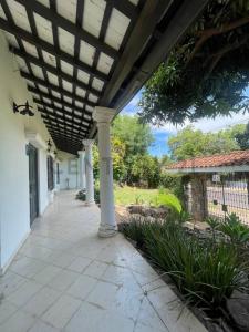 Itapua entre Avda Primer presidente y Mayor A. Zayas , Trinidad, Asunción 00001, Paraguay