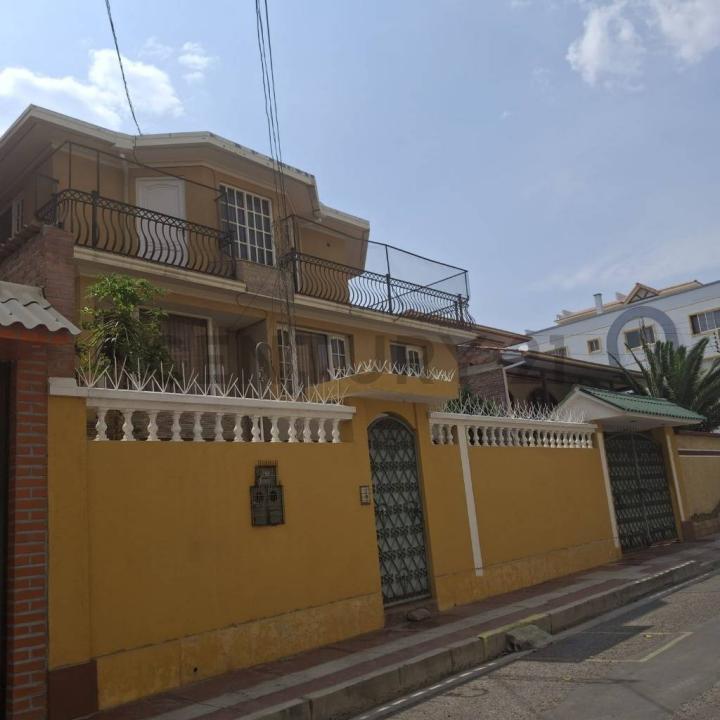 CALLE QALLAWAYA ZONA SARCOBAMBA , Oeste, Cochabamba 00000, Bolivia