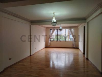 calle José Diaz Gainza No. 229 , Oeste, Cochabamba 00001, Bolivien