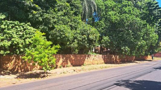 Brasil entre Profesora Rosa Masi y Andrés Salomón 0123, San Lorenzo, Central 00001, Paraguai