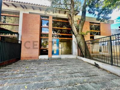 Roca y Coronado 4to anillo Villa Fraterna Alanis Residence , Oeste, Santa Cruz 00001, Bolivia