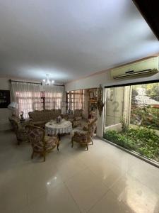 Calle San Joaquín 6, Este, Santa Cruz 00001, Bolivia