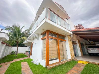 Barrio Hamacas, entre 3er y 4to anillo , Norte, Santa Cruz 00001, Bolivia