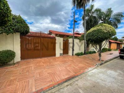 Av/ La Barranca Barrio el Trompillo, Calle Esteban Rosas Nro. 459, Sur, Santa Cruz 00000, Bolivya