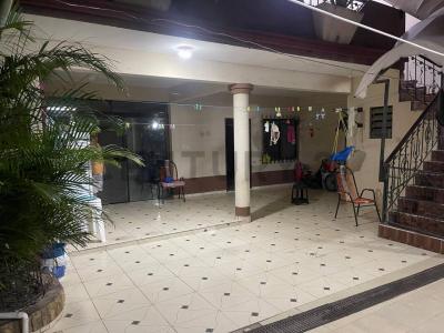 Urb. Las Palmitas Calle Sao 115, Sur, Santa Cruz 00001, 玻利维亚