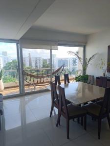 Avenida El Palmar esquina calle Pejerrey , Oeste, Santa Cruz 00001, Bolivia