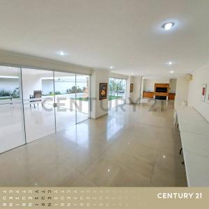 Av. Las Américas, entre 1er. y 2do.  anillo , Sur, Santa Cruz 0000, Bolivia