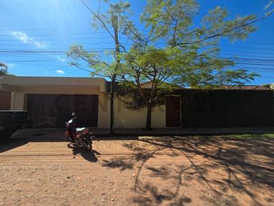 BARRIO LOS PROFESIONALES, CALLE VIA INTERNA C1-5, ENTRE CALLE 1 Y CALLE 1 , Los Tocos, Beni 00001, Bolivia