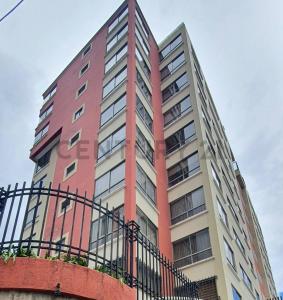 Av. Muñoz Reyes entre calle 26 y  27, Edificio Torre III , La Paz, La Paz 0000, Bolivia