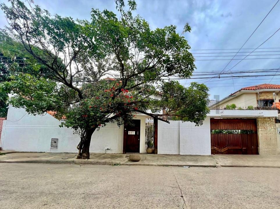 Radial 26 3ro y 4to anillo , Norte, Santa Cruz 00001, Bolivia