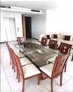 Edificio la Riviera Beauty Plaza , Equipetrol, Santa Cruz 00001, Bolivia