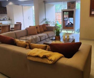 Tiburcio Velazquez casi Sebastian El Cano , San Bernardino, Cordillera 00001, Paraguai