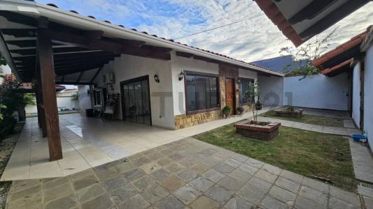 AV. BENI  C. 5 3030, Norte, Santa Cruz 0000, Bolivia