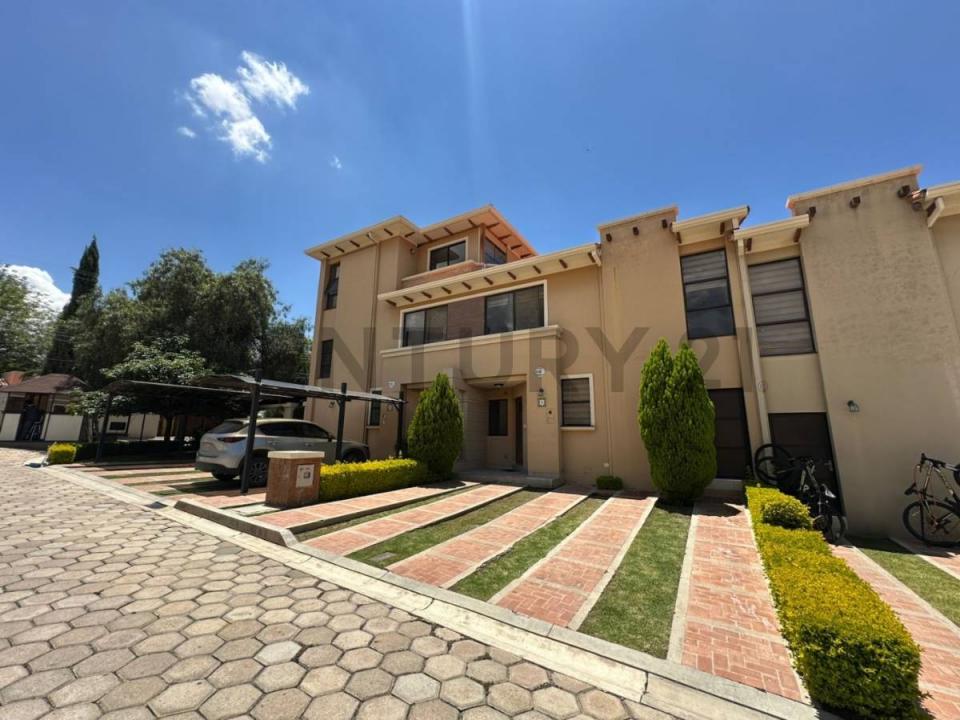 Jardines de Trojes , Este, Cochabamba 00001, Bolivien