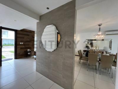 Condominio Villa Fatima, Entre Av. Pedro Velez y Radial 27 , Norte, Santa Cruz 00001, 玻利维亚