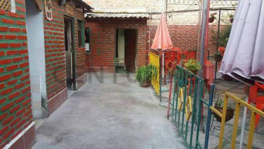 CALLE J. GUTIERREZ GUERRA ZONA LA MADONA 30, Sucre, Chuquisaca 00001, Bolivia