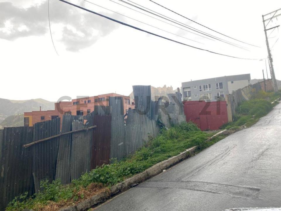 Urbanización Aruntaya ExFundo Irpavi N° 11 Mzno. E, La Paz, La Paz NN, ボリビア