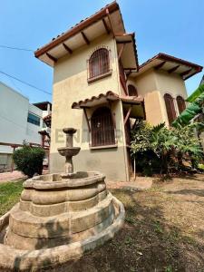 Barrio El Trompillo A 2 calles de Av. La Barranca y Aeropuerto El Trompillo. , Sur, Santa Cruz 00001, Bolivya