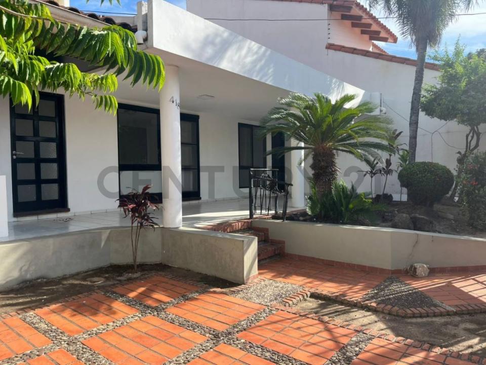 SIRARI, CALLE LAS AZUCENAS , Oeste, Santa Cruz 00001, בוליביה