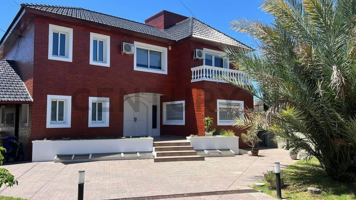 12 e/ 509 y 510 , La Plata, GBA Sur 1900, Argentina