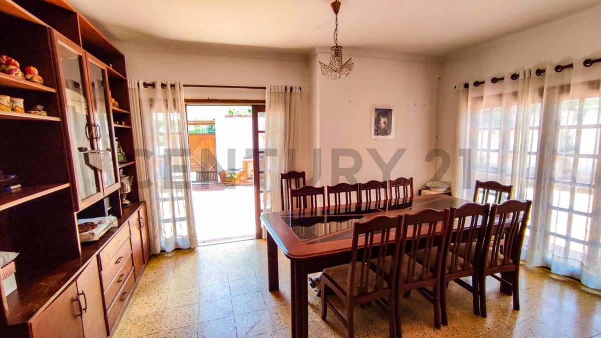 Av Banzer Calle Gevio frente colegio la santa cruz 2135, Norte, Santa Cruz 00001, Bolivia