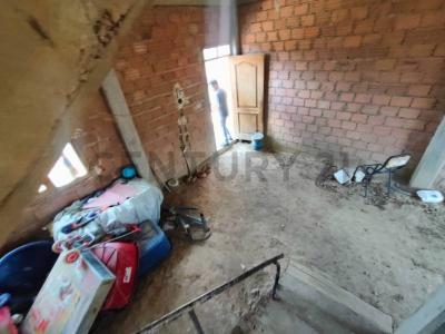 calle juan pablo ll casi av. ismael cespedes , Este, Cochabamba 00001, Bolívia