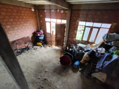 calle juan pablo ll casi av. ismael cespedes , Este, Cochabamba 00001, Bolívia