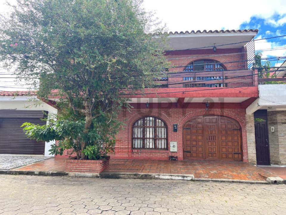 Calle Manuel Ignacio Salvatierra entre Tarija y Cobija , Centro, Santa Cruz 00001, בוליביה