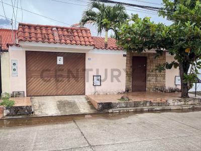 Doble via la guardia Barrio el Jardin atras de unitel , Oeste, Santa Cruz 00001, Bolivia