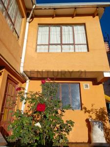 ZONA Meseta de Achumani, Calle Mariano Guzmán Aspiazu Casa Nº 15 ciudad de La Paz, Bolivia 15, La Paz, La Paz 00001, Bolivia