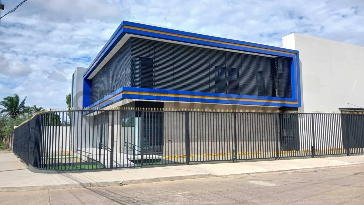 Este, Santa Cruz 00001, بوليفيا