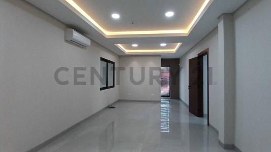 Este, Santa Cruz 00001, بوليفيا